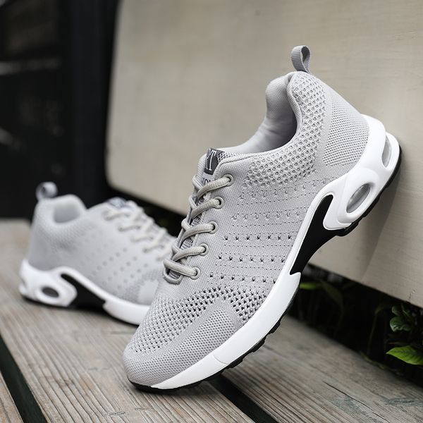 2021 fashion cushion running shoes breathable mens womens designer black navy blue grey sneakers trainers sports size eur 39-45 w-1713
2021 fashion cushion running shoes breathable mens womens designer black navy blue grey sneakers trainers sports size eur 39-45 w-1713
