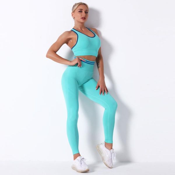yoga outfit seamless knitting lines hip-lifting suits sports pants women's fitness set 
yoga outfit seamless knitting lines hip-lifting suits sports pants women's fitness set