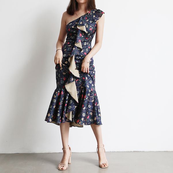 elegant girlish dress mermaid printing drooling shouler fishtail slit dressed borgonian veran party, Black;gray
elegant girlish dress mermaid printing drooling shouler fishtail slit dressed borgonian veran party, Black;gray