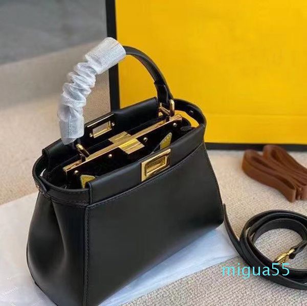 fashion ladies shoulder bag big-name designer high-quality pu leather classic handbag men's bag messenger bag female handbag
fashion ladies shoulder bag big-name designer high-quality pu leather classic handbag men's bag messenger bag female handbag