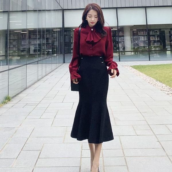 two piece dress body repair sets 2021 spring women's wear korean version of the temperament shirt coat wrapped buttocks suit girl, White
two piece dress body repair sets 2021 spring women's wear korean version of the temperament shirt coat wrapped buttocks suit girl, White