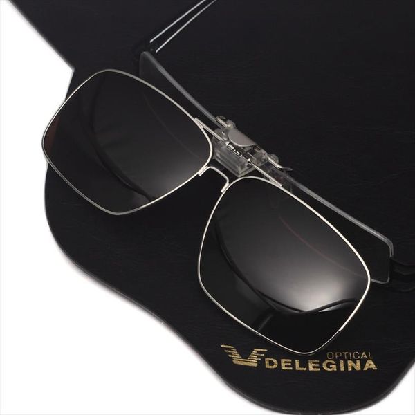 full rim oversized large clip on glasses polarized flip up sunglasses clips for eyeglasses driving, White;black
full rim oversized large clip on glasses polarized flip up sunglasses clips for eyeglasses driving, White;black
