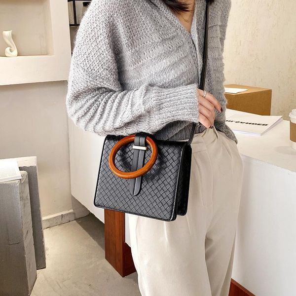 evening bags ladies handbag 2021 casual retro simple series wooden handle portable messenger bag shoulder
evening bags ladies handbag 2021 casual retro simple series wooden handle portable messenger bag shoulder