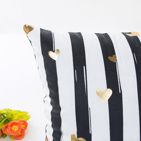 pillow case custom bronzing covers cushion cover super soft gold foiled pillowcases for sofa bed without core
pillow case custom bronzing covers cushion cover super soft gold foiled pillowcases for sofa bed without core