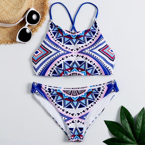 bikini suit 2020 new print split flat chest triangle two piece swimsuit, White;black
bikini suit 2020 new print split flat chest triangle two piece swimsuit, White;black