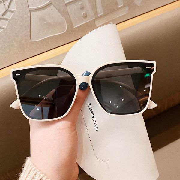 sunglasses ienjoy oversize square women big frame sun glasses black fashion gradient female oculos, White;black
sunglasses ienjoy oversize square women big frame sun glasses black fashion gradient female oculos, White;black