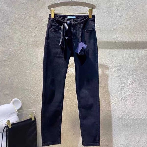 family p jeans women's autumn and winter triangular metal label shows thin straight legs high waist pants, Blue
family p jeans women's autumn and winter triangular metal label shows thin straight legs high waist pants, Blue