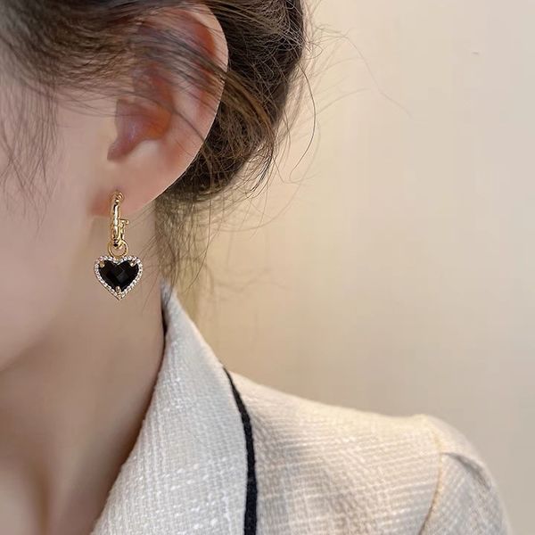 retro black love earrings socialite thread earrings s925 silver needle earring
retro black love earrings socialite thread earrings s925 silver needle earring