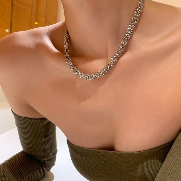 chokers high sense fashion niche handmade interlocking thick chain clavicle neck personality necklace female, Golden;silver
chokers high sense fashion niche handmade interlocking thick chain clavicle neck personality necklace female, Golden;silver