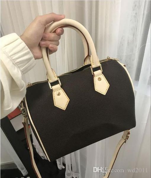 3rwo bags quality women style bag classic shoulder fashion messenger with totes handbag, Red;black
3rwo bags quality women style bag classic shoulder fashion messenger with totes handbag, Red;black