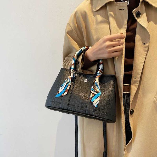 handbags for 2021 designer luxury crossbody women shoulder s leather tote bag silk scarf handle c0601
handbags for 2021 designer luxury crossbody women shoulder s leather tote bag silk scarf handle c0601