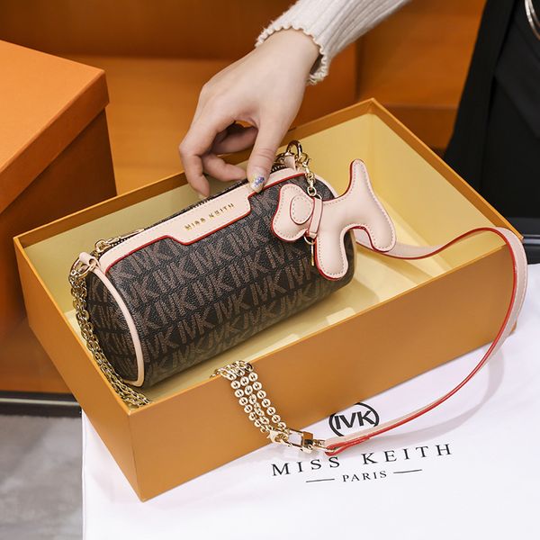 ivk bag chain new presbyopia female bucket underarm cylinder 2021 pillow messenger fhkse
ivk bag chain new presbyopia female bucket underarm cylinder 2021 pillow messenger fhkse