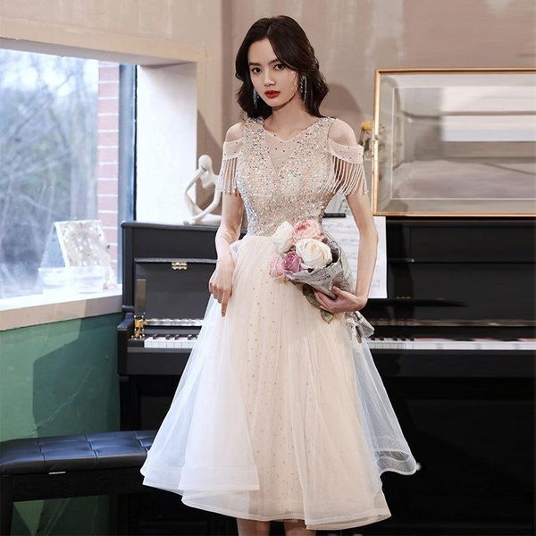 ethnic clothing elegant sequins beading tassel a-line evening dress cheongsam back zipper prom fomail gown vestidos de noche, Red
ethnic clothing elegant sequins beading tassel a-line evening dress cheongsam back zipper prom fomail gown vestidos de noche, Red