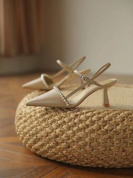 t2021042303 ivory/beige pointed toe calf skin genuine leather sling back 5.5cm heels sandals, Black
t2021042303 ivory/beige pointed toe calf skin genuine leather sling back 5.5cm heels sandals, Black