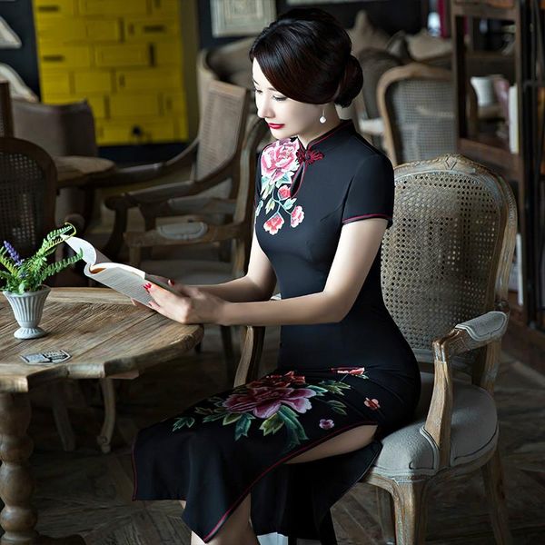 the fashion black cheongsam dress autumn slim retro daily performance reception clothing ethnic, Red
the fashion black cheongsam dress autumn slim retro daily performance reception clothing ethnic, Red