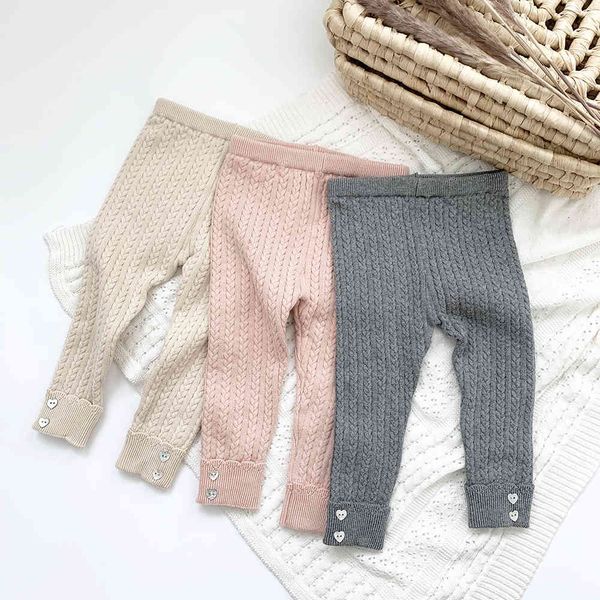 autumn and winter ins girls' leggings wool woven trousers female baby twist thickened cotton foot opening, White
autumn and winter ins girls' leggings wool woven trousers female baby twist thickened cotton foot opening, White
