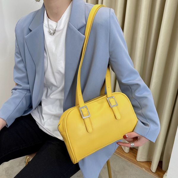 solid color pu leather women shoulder underarm bags large capacity ladies daily casual tote simple fashion female soft handbags
solid color pu leather women shoulder underarm bags large capacity ladies daily casual tote simple fashion female soft handbags