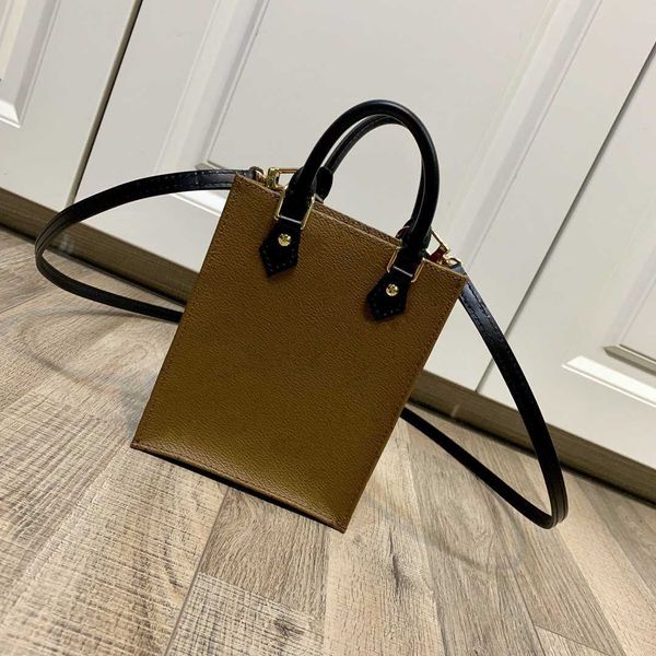petit sac plat mini cross body brown bags small and lightweight cowhide-leather m69442 handbag black epi leather tote bag
petit sac plat mini cross body brown bags small and lightweight cowhide-leather m69442 handbag black epi leather tote bag