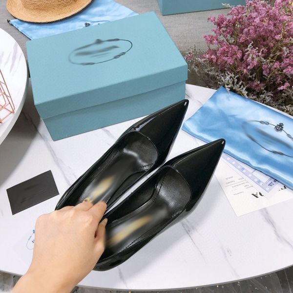 2021 good quality fashion women luxurys designers shoes designer sandals womens luxury high heels sandal dress shoess with box size 35-41 -h, Black
2021 good quality fashion women luxurys designers shoes designer sandals womens luxury high heels sandal dress shoess with box size 35-41 -h, Black