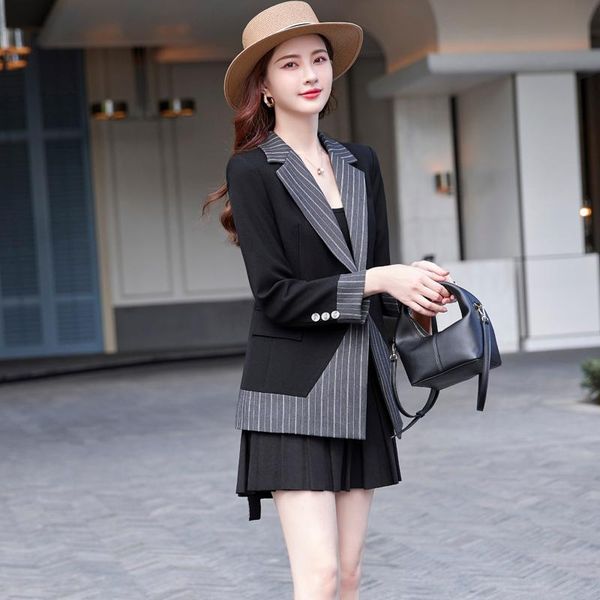 women's suits & blazers blazer women double breasted striped splicing v-neck jacket female casual est stylish designer black, White;black
women's suits & blazers blazer women double breasted striped splicing v-neck jacket female casual est stylish designer black, White;black