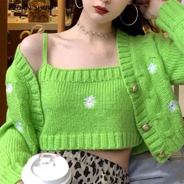 1 set autumn korea style vintage embroidery flower cardigan tank v neck single-breasted button knitted crop sweater jumper 210429, White;black
1 set autumn korea style vintage embroidery flower cardigan tank v neck single-breasted button knitted crop sweater jumper 210429, White;black