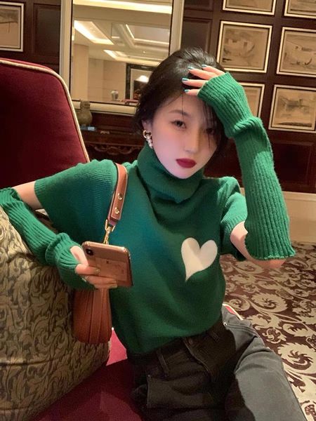 women's sweaters vintage embroidered heart shape ladies warm turtleneck sweater long sleeve removable sleeves black green beige fashion, White;black
women's sweaters vintage embroidered heart shape ladies warm turtleneck sweater long sleeve removable sleeves black green beige fashion, White;black