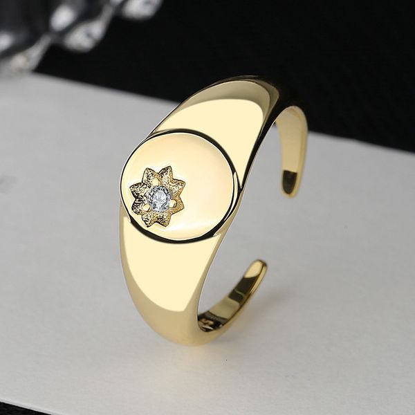 ring s925 silver flower pattern women's fashion cool wind high sense opening adjustable hand jewelry
ring s925 silver flower pattern women's fashion cool wind high sense opening adjustable hand jewelry