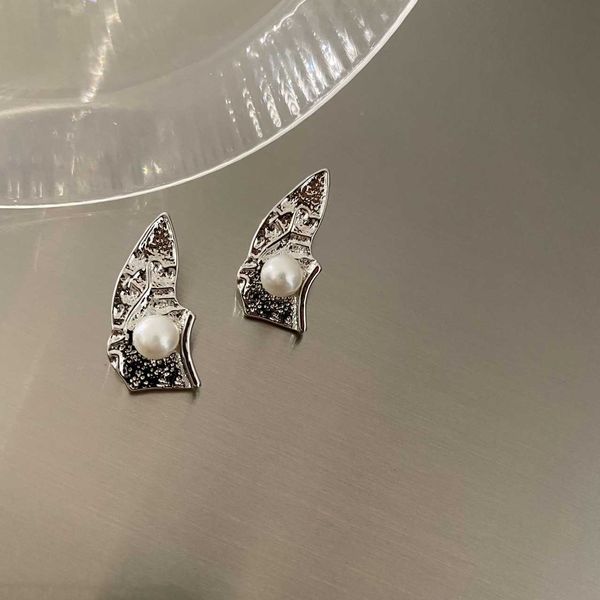 192 irregular metal texture design freshwater pearl good sense of daily temperament commuting easy to build c5-6, Silver
192 irregular metal texture design freshwater pearl good sense of daily temperament commuting easy to build c5-6, Silver