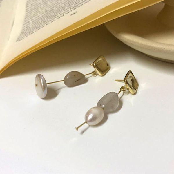 dangle & chandelier elegant gold color square irregular pearl drop earring for women girl copper alloy geometric piercing earrings brincos, Silver
dangle & chandelier elegant gold color square irregular pearl drop earring for women girl copper alloy geometric piercing earrings brincos, Silver