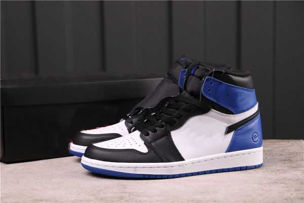 jumpman og high fragment x basketball shoes white black blue women men fashion running luxurys designer sneakers full size 36-46 with box
jumpman og high fragment x basketball shoes white black blue women men fashion running luxurys designer sneakers full size 36-46 with box