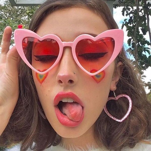 sunglasses love heart women cute retro cat eye vintage sun glasses red female brand designer fashion, White;black
sunglasses love heart women cute retro cat eye vintage sun glasses red female brand designer fashion, White;black
