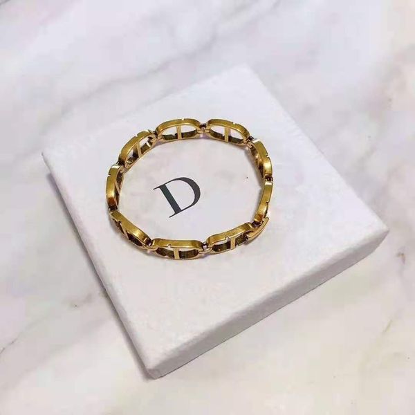 aaa designer jewelry home 2021 new network red star the same fashion temperament bracelet, Silver
aaa designer jewelry home 2021 new network red star the same fashion temperament bracelet, Silver