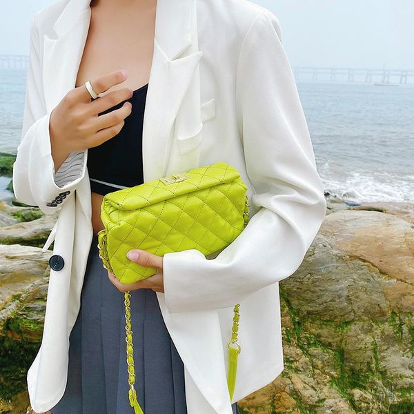 evening bags ladies shoulder bag 2021 trendy female fashion messenger rhombus embroidery thread chain small square
evening bags ladies shoulder bag 2021 trendy female fashion messenger rhombus embroidery thread chain small square