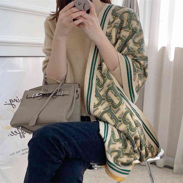 shawl imitation cashmere scarf female 2021 winter b letter warm mother spring and autumn tourism office, Blue;gray
shawl imitation cashmere scarf female 2021 winter b letter warm mother spring and autumn tourism office, Blue;gray