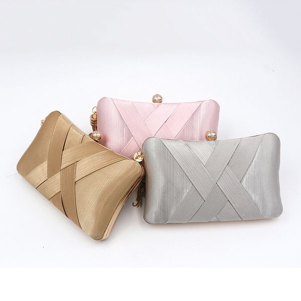 evening bag straight tassel weaving dinner lady holding banquet
evening bag straight tassel weaving dinner lady holding banquet