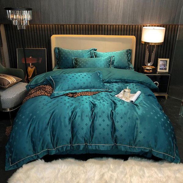 bedding sets brief 4pcs set king  size jacquard cotton bed linen euro cover sheet quilt 
bedding sets brief 4pcs set king  size jacquard cotton bed linen euro cover sheet quilt