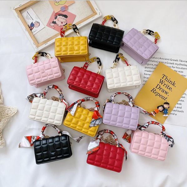 children's bag new acrylic chain hand bag western-style little girl messenger bag accessories coin purse, Black
children's bag new acrylic chain hand bag western-style little girl messenger bag accessories coin purse, Black