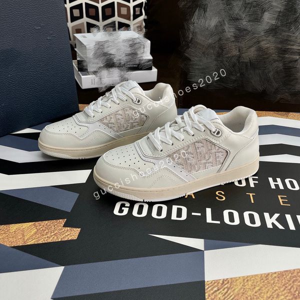 2022 designers sneakers shoe oblique motif lines high low mens sneaker technical canvas leather women casual shoes bee good quality luxurys, Black;red
2022 designers sneakers shoe oblique motif lines high low mens sneaker technical canvas leather women casual shoes bee good quality luxurys, Black;red