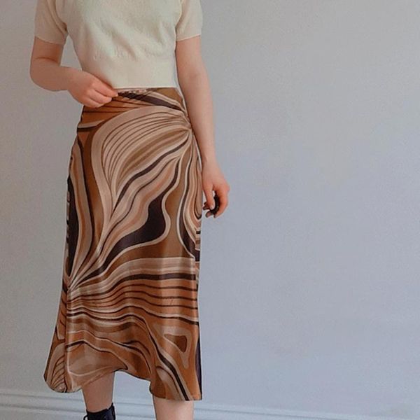 skirts casual printed y2k midi skirt women brown a line high waist elegant ladies summer vintage fashion streetwear, Black
skirts casual printed y2k midi skirt women brown a line high waist elegant ladies summer vintage fashion streetwear, Black