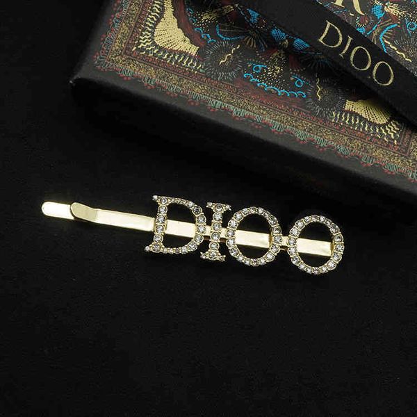 factory specials aa old letters are full of diamonds, simple women's ins style, fashion hairpin, red live broadcast recommendation, Golden;silver
factory specials aa old letters are full of diamonds, simple women's ins style, fashion hairpin, red live broadcast recommendation, Golden;silver
