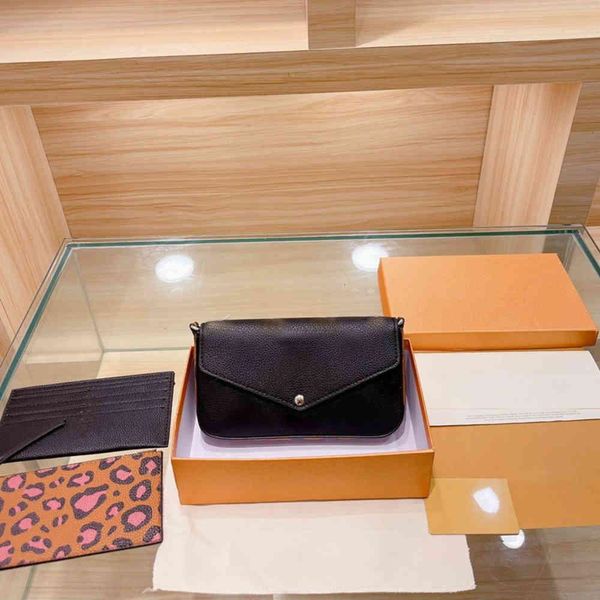 2022 new bags women luxury designer flower makeup exquisite cosmetics lady cosmetics travel clutch wallet wallets shoulder handbag
2022 new bags women luxury designer flower makeup exquisite cosmetics lady cosmetics travel clutch wallet wallets shoulder handbag