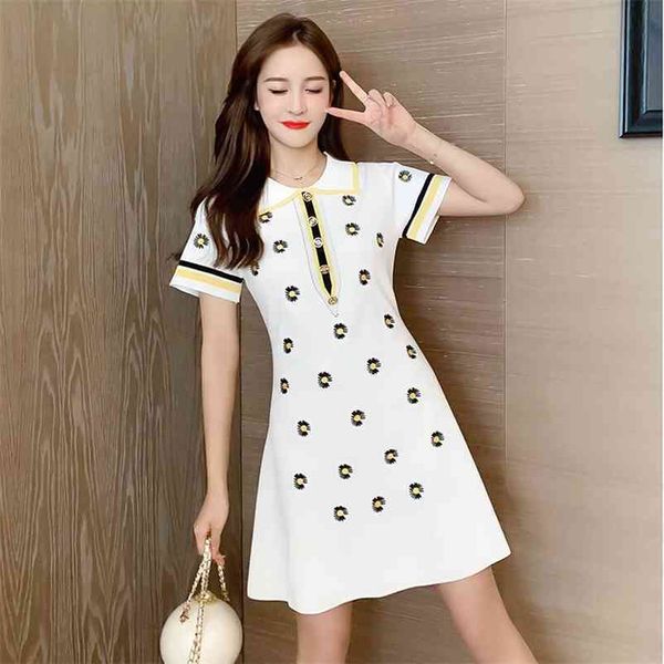 floral embroidery summer short sleeve knitted mini dress women button patchwork korean style casual slim a-line dresses female 210522, Black;gray
floral embroidery summer short sleeve knitted mini dress women button patchwork korean style casual slim a-line dresses female 210522, Black;gray