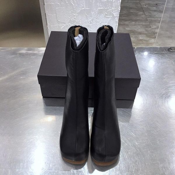 boots 2021 fashion womens paris ankle shoes designer women genuine leather high heels good quality black
boots 2021 fashion womens paris ankle shoes designer women genuine leather high heels good quality black