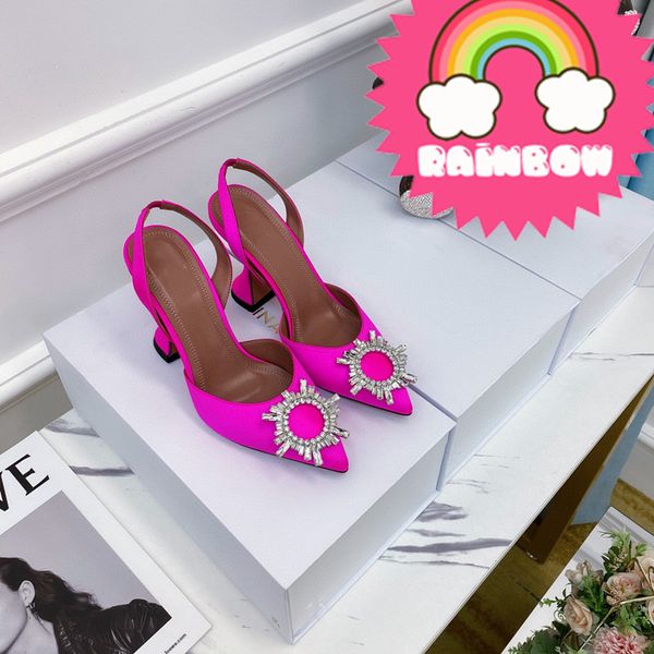 2021 women's sandals fashion designer special fabric made of 34-42 genuine leather sole shining crystal perfectly restore luxury and be, Black
2021 women's sandals fashion designer special fabric made of 34-42 genuine leather sole shining crystal perfectly restore luxury and be, Black