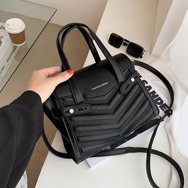 winter large shoulder bag black v-line bags with handle leather pu female luxury handbags women designer sac a main femme evening
winter large shoulder bag black v-line bags with handle leather pu female luxury handbags women designer sac a main femme evening