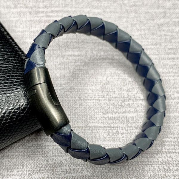 charm bracelets trendy mens pulseira punk braided leather bracelet for men jewelry stainless steel magnetic clasp male bangles sp0027, Golden;silver
charm bracelets trendy mens pulseira punk braided leather bracelet for men jewelry stainless steel magnetic clasp male bangles sp0027, Golden;silver