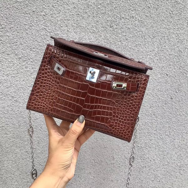 crocodile pattern chain bag genuine leather clutch bag mini shoulder crossbody small bag 2021 new womens fashion
crocodile pattern chain bag genuine leather clutch bag mini shoulder crossbody small bag 2021 new womens fashion