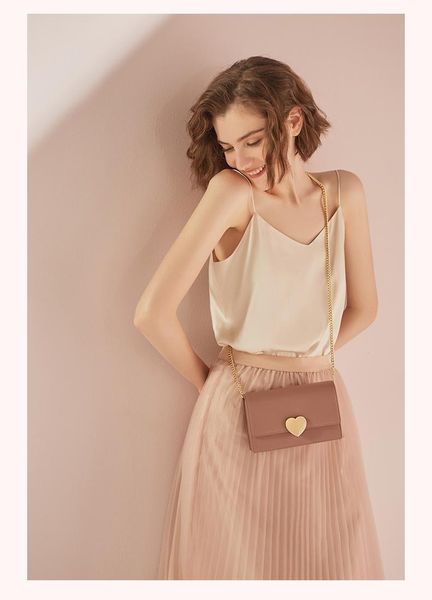 summer preppy style chain package shoulder bag leather fashion contracted deluxe elegant classic bags for women waist
summer preppy style chain package shoulder bag leather fashion contracted deluxe elegant classic bags for women waist
