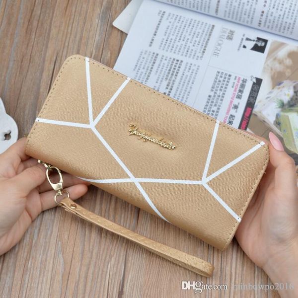 factory wholesale women bag classic printed long wallet fashion contrast leather clutch bags elegant multi-card leathers storage wallets, Red;black
factory wholesale women bag classic printed long wallet fashion contrast leather clutch bags elegant multi-card leathers storage wallets, Red;black
