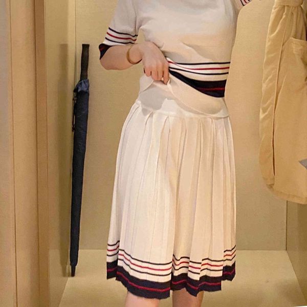 tb pleated medium skirt 2021 spring and summer new knitted ice hemp a-word half body high waist red white blue contrast color long, Black
tb pleated medium skirt 2021 spring and summer new knitted ice hemp a-word half body high waist red white blue contrast color long, Black